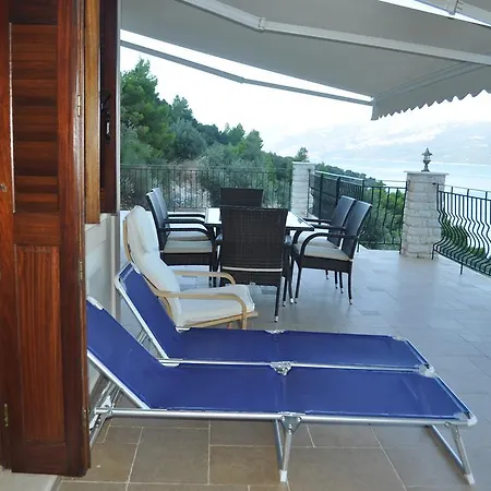 Poli Stavros (Ithaka)