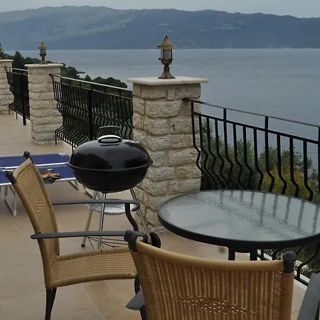 Poli * Stavros (Ithaka)